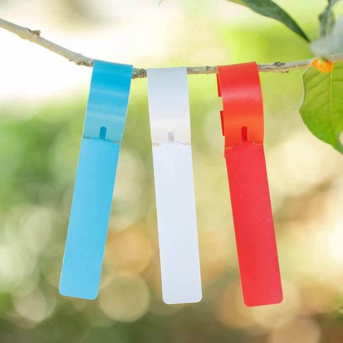 200Pcs Red Plant Labels Plant Tags Wrap Around Hanging Tags Adjustable Outdoor Nursery Garden Labels Sun-Proof Reusable Tree Markers with 2pcs Waterproof Permanent Marker Pen (200pcs Red)
