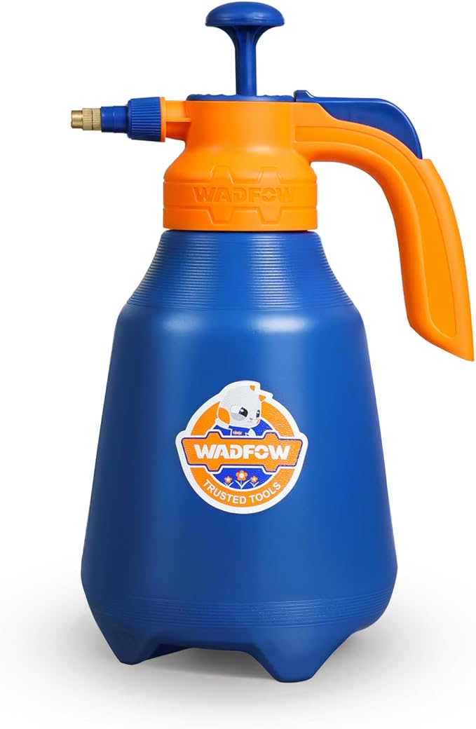 WADFOW 0.52 Gallon Garden Pump Sprayer, 68oz Lawn & Garden Pressure Water Spray Bottle with Adjustable Nozzle, Lock-on Feature, 2L