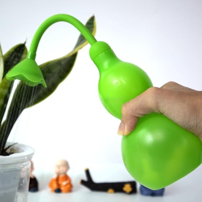 BKSAI Squeeze Bottles for Plants, 11oz Small Watering Can for Succulent, Muti-function Squirt Bottle for Seedling Watering, Wash, tattoo, Cyan