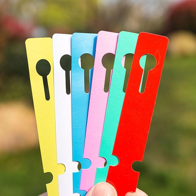200Pcs Green Plant Labels Plant Tags Wrap Around Hanging Tags Adjustable Outdoor Nursery Garden Labels Sun-Proof Reusable Tree Markers with 2pcs Waterproof Permanent Marker Pen (200Pcs Green)