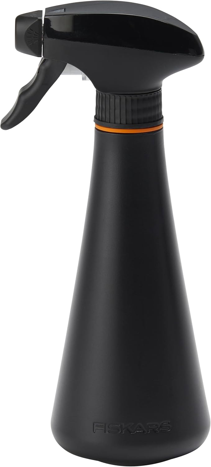 Fiskars Plant Mister Spray Bottle for Indoor Plants, Gentle & Fine Water Mist for Evenly Hydrating Orchids & Ferns, 10 oz Lightweight Recycled Plastic, Ergonomic Trigger with Locking Nozzle, Black