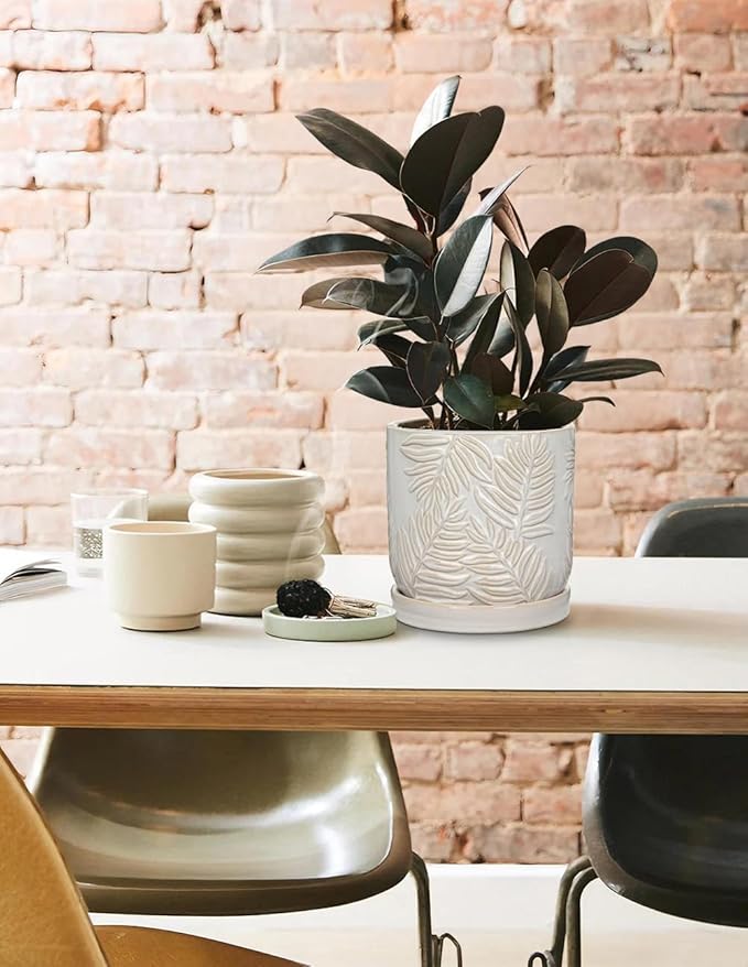 GnFlus 5.5 Inch Ceramic Planter Pots with Drainage Holes, Saucers for Indoor-Outdoor Plants, Succulent Orchid Flower Large Round Plant Pot Lvory White