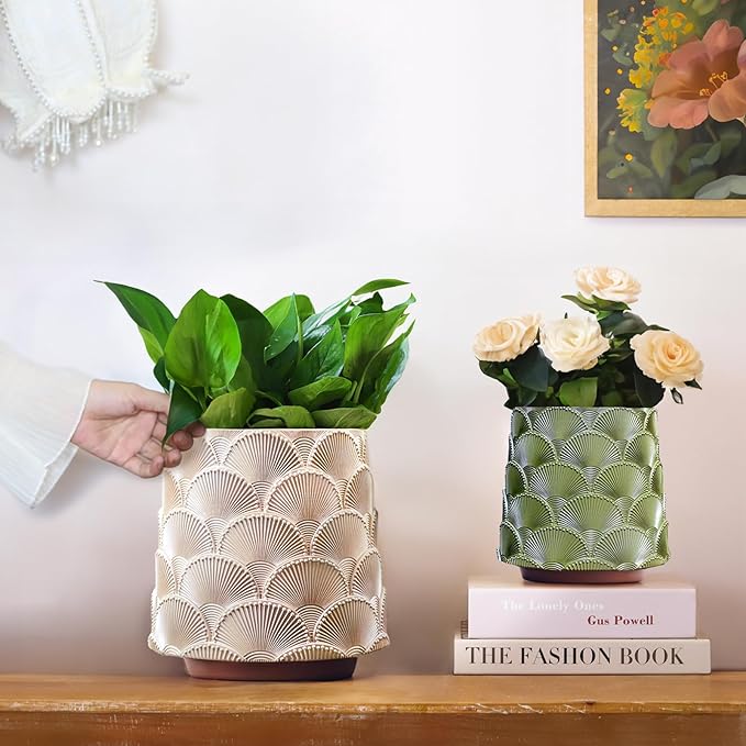 GUGUGO 8 Inch Pearl Black Scale Planter, Cute Unique Plant Pot with Drainage, Eclectic Colorful Small Flower Planters Pots for Indoor Plants, Rainbow Funny Succulent Gardening Pot Gifts