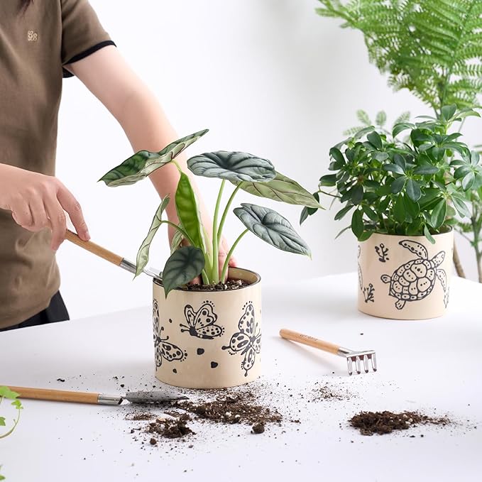 STHIE 5 Inch Ceramic Plant Pots with Drainage Holes, Small Round Flower Pots for Indoor Plant, Unique Animal Flower Planters (Butterfly)