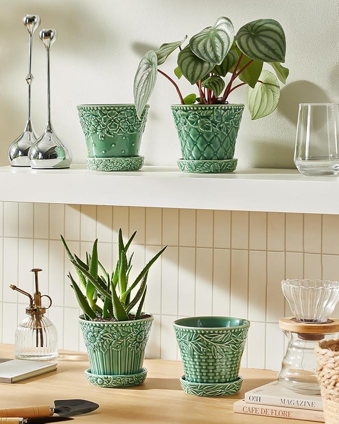 Metahom Ceramic Plant Pots, 4.9 Inch Flower Pots with Drainage Hole & Saucer, Decorative Planter Pots for Indoor Plants, Small Pots for Succulent, Catus, Home Decor, Set of 4, Green