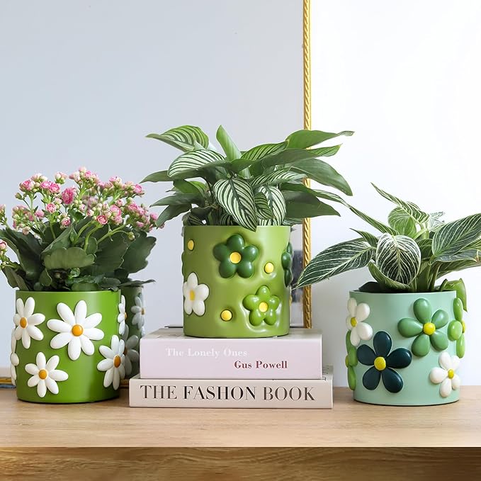 GUGUGO Cute Daisy Flower Pot, Decorative Plant Pots with Drainage Holes, Funny Unique Planters for Indoor Plants, Colorful Succulent Gardening Pot for Boho Modern Home Décor (Blue, 5 Inch)