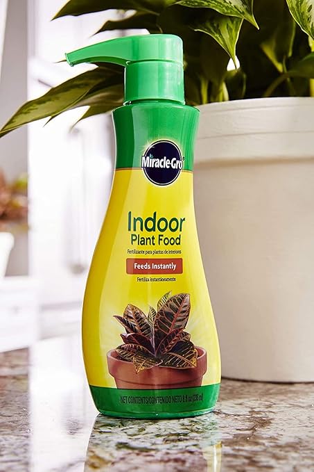 Miracle-Gro Indoor Plant Food, 8-Ounce (Plant Fertilizer) (2 Pack)