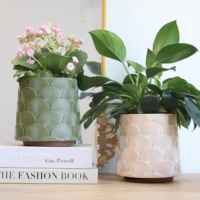 GUGUGO Pearl Beige Scale Planter, Cute Unique Plant Pot with Drainage, Eclectic Colorful Small Flower Planters Pots for Indoor & Outdoor Plants, Rainbow Funny Succulent Gardening Pot Gifts