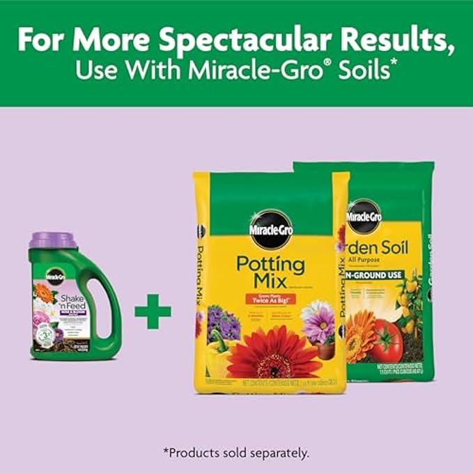 Miracle-Gro Shake 'n Feed Rose & Bloom Plant Food - Long-Lasting Granular Fertilizer for Flowering Plants, Feeds Up to 3 Months - 4.5 lbs.