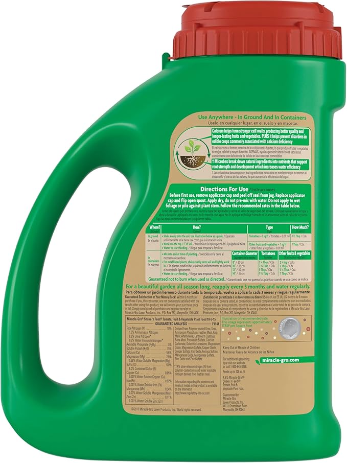 Miracle-Gro Shake 'N Feed Tomato, Fruit and Vegetable Plant Food - Fertilizer for Vegetable Gardens, for In-Ground and Container Plants, Feeds up to 3 Months, 4.5 lb.