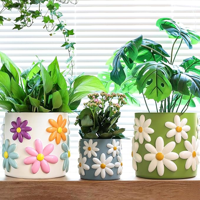 GUGUGO 8 Inch Daisy Planters, Decorative Large Plant Pots with Drainage Holes, Funny Unique Flower Pot for Indoor Plants, Colorful Gardening Pot for Boho Modern Home Décor, Green
