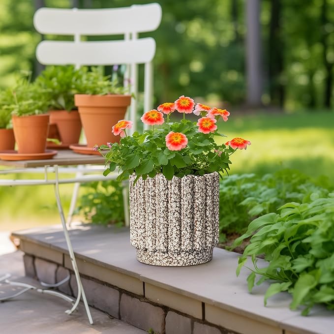 Ceramicfor Ceramic Planter - 9.6 Inch Plant Pots Indoor with Drainage Hole, Round Fluted Ceramic Flower Pots, Decorative Planter Outdoor, Home Decor, Plant Lover Gifts for Women, Leopard Print White