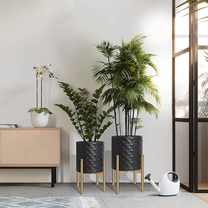 Oakrain Planters for Indoor Plants, Set of 2 Decorative Metal Planter Pots, Mid Century Modern Planter with Stand for Living Room, Office, Garden or Balcony, Textured Black, 8"&10"
