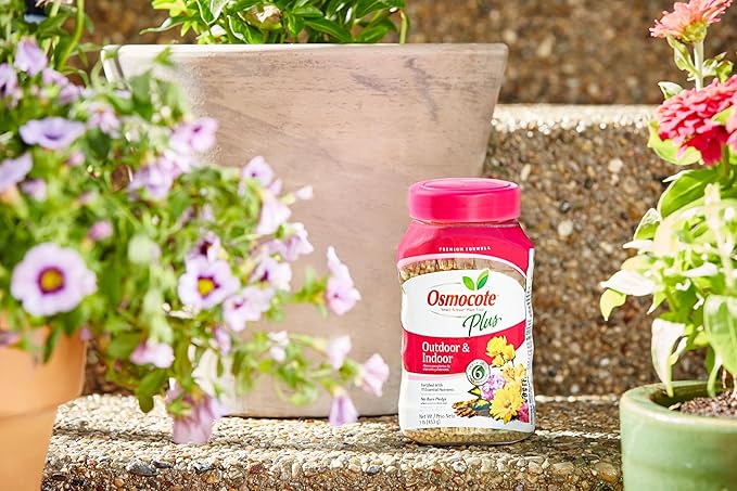 Osmocote Smart-Release Plant Food Plus Outdoor & Indoor - Granular, Continuous Release Plant Fertilizer with 11 Essential Nutrients, 1 lb.