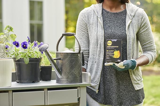 Miracle-Gro Performance Organics All Purpose Plant Nutrition, 1 lb. - All Natural Plant Food For Vegetables, Flowers and Herbs - Apply Every 7 Days For Best Results - Feeds up to 200 sq. ft.