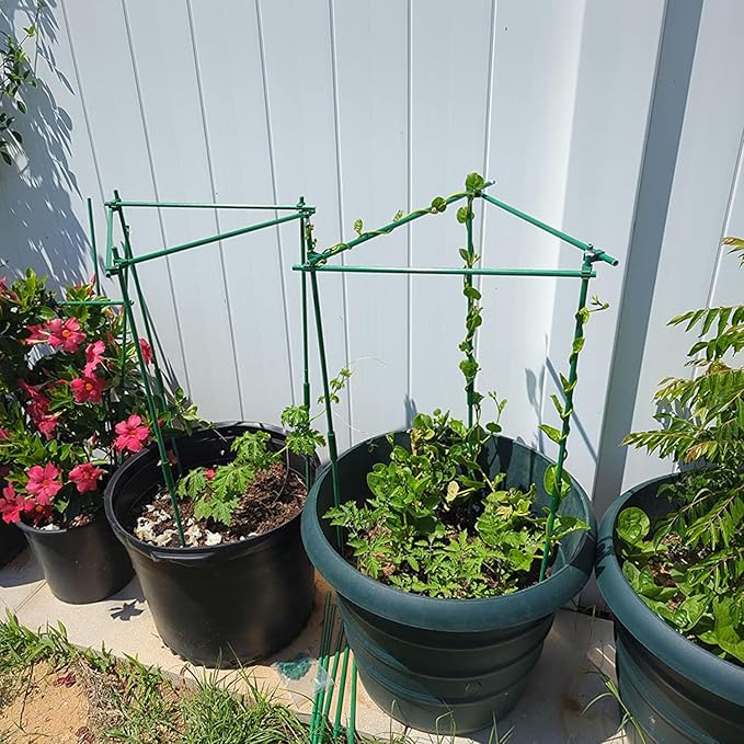 Garden Stakes 13.7 Inch 72 Pack, DIY 4ft 5ft 6ft 7ft 8ft Tomato Stakes Plastic Coated Metal Plant Sticks Stakes Supports for Indoor Outdoor Plants Vegetable