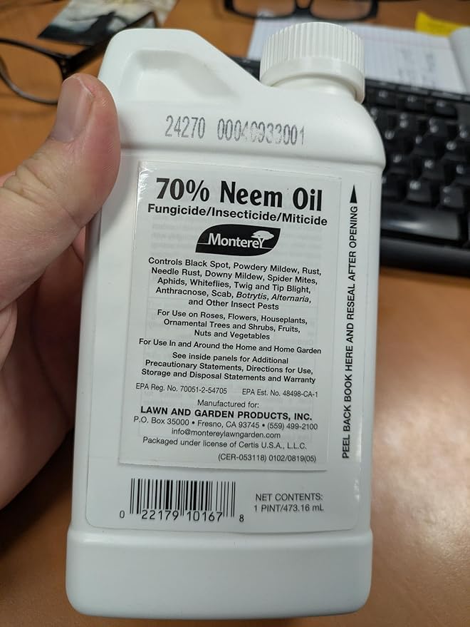 Monterey 70% Neem Oil Fungicide/Insecticide/Miticide with Spoon – Controls Powdery Mildew, Black Spot, Rust, Spider Mites, Aphids, and More – For Use on Roses, Vegetables, Fruits, and Flowers – 1 Pint