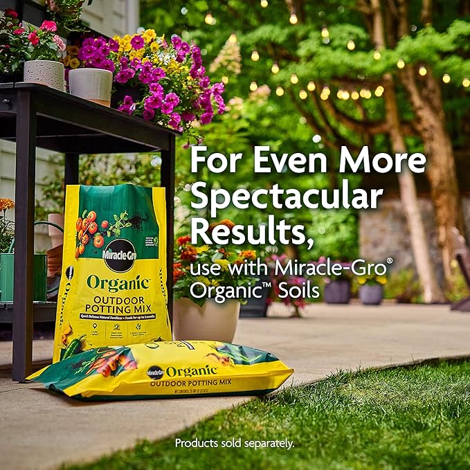 Miracle-Gro Organic All Purpose Plant Food - Garden Fertilizer for Outdoor Vegetables, Flowers, Container and In-Ground Plants, Feeds up to 3 Months, OMRI Listed, 3 lb.